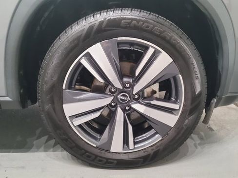 Used 2023 Nissan Rogue SL w/ SL Premium Package image 46