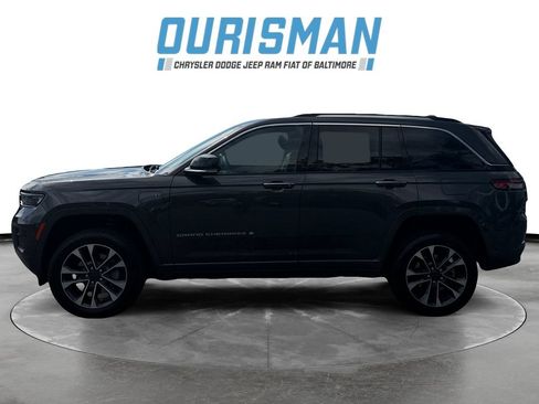 Used 2023 Jeep Grand Cherokee Overland AWD/4WD image 3