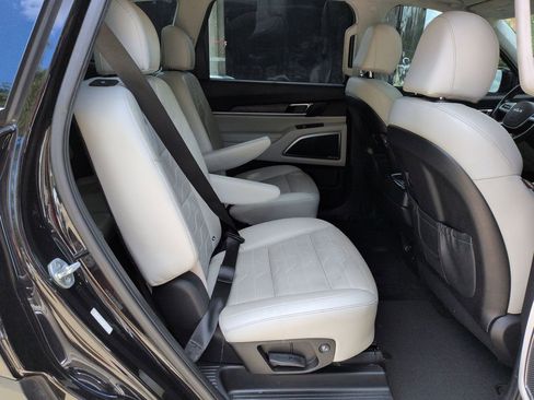 Used 2022 Kia Telluride SX w/ SX Prestige Package AWD/4WD image 25