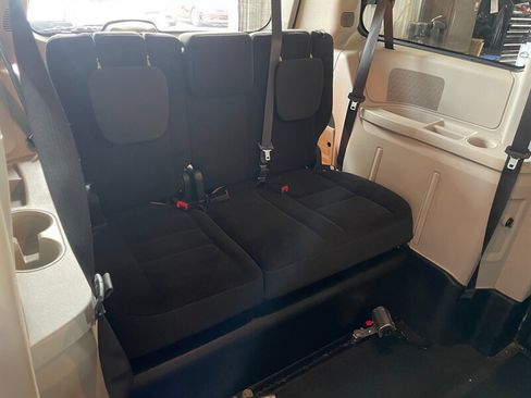 Used 2017 Dodge Grand Caravan SE w/ Power Window Group FWD image 22