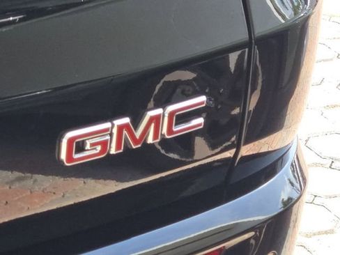 Certified 2024 GMC Acadia Denali w/ Super Cruise Package AWD/4WD image 9