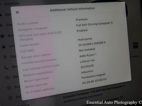 Used 2024 Tesla Model Y Long Range AWD/4WD image 33