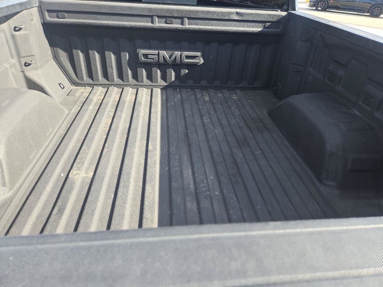 Used 2019 GMC Sierra 1500 SLT RWD image 6