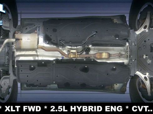Used 2025 Ford Maverick XLT FWD image 16