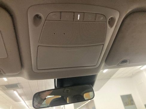 Used 2020 Nissan Rogue SV image 19