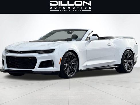 Used 2022 Chevrolet Camaro ZL1 RWD image 8