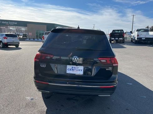 Used 2018 Volkswagen Tiguan SEL Premium image 9