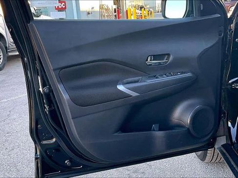 Certified 2021 Nissan Kicks SV image 20