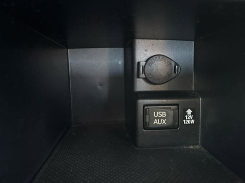 Used 2013 Toyota Camry SE image 32