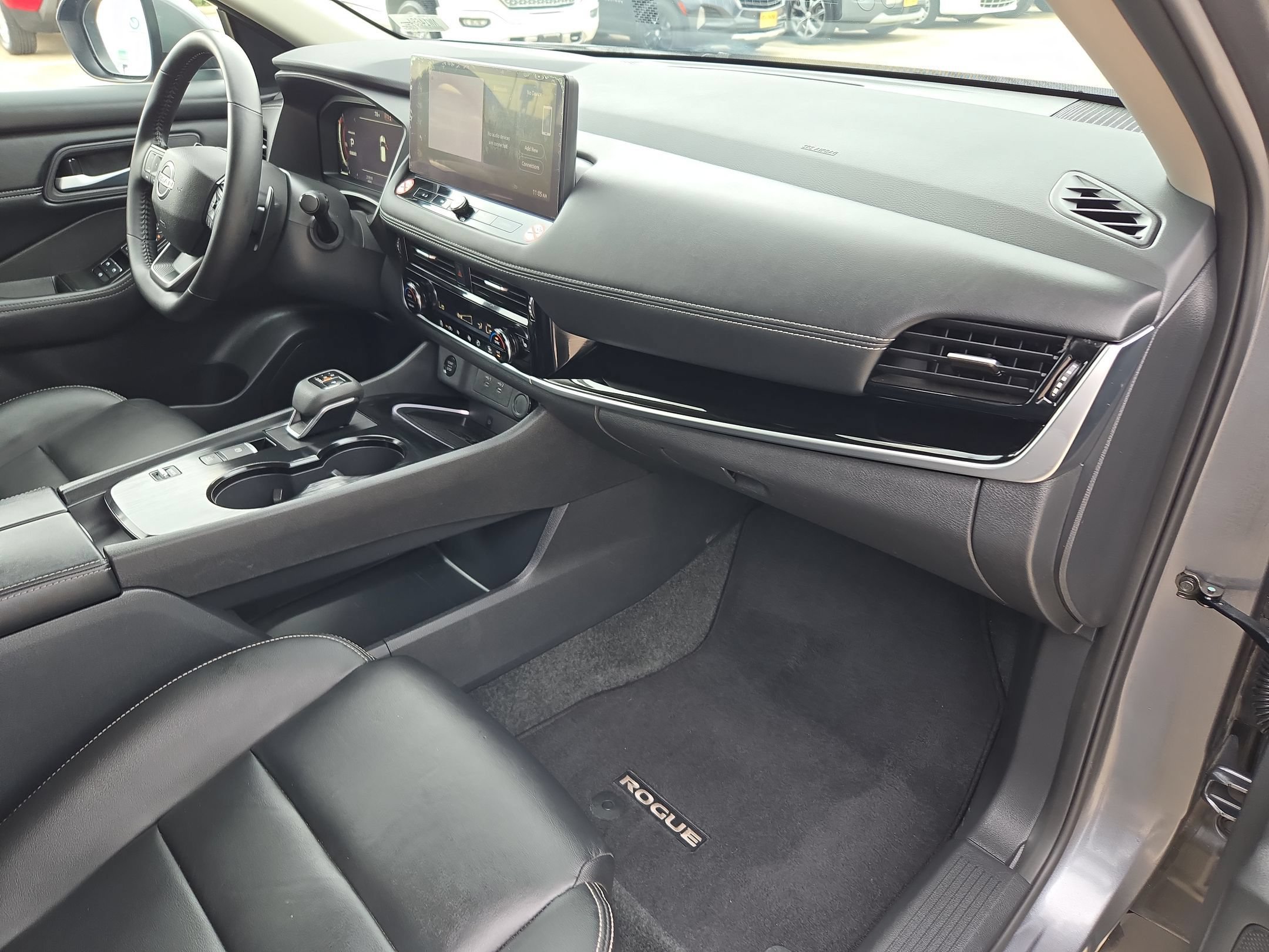Certified 2026 Nissan Rogue SL FWD image 29