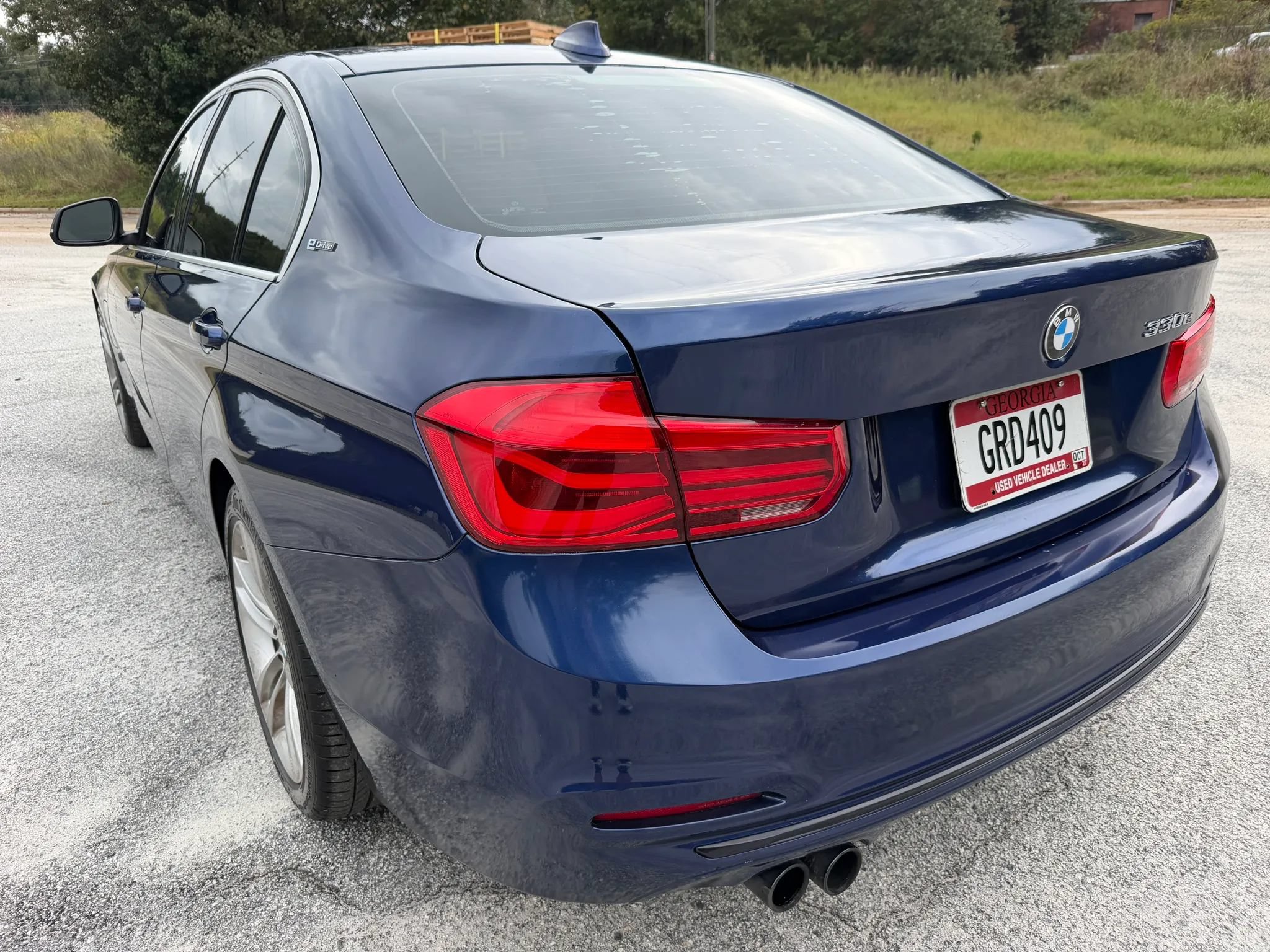 Used 2017 BMW 330e RWD image 3