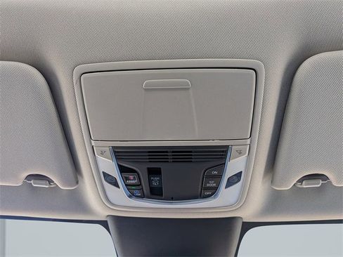 Used 2025 Acura TLX w/ Technology Package image 29