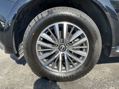 Used 2024 Nissan Armada SL image 8