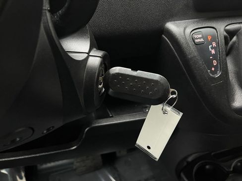 Used 2016 RAM ProMaster 2500 w/ Interior Convenience Group image 17