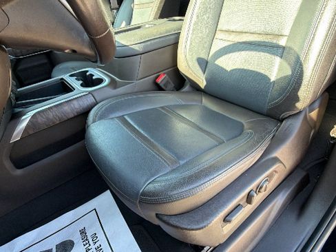 Used 2022 GMC Sierra 2500 Denali w/ Denali Ultimate Package AWD/4WD image 13