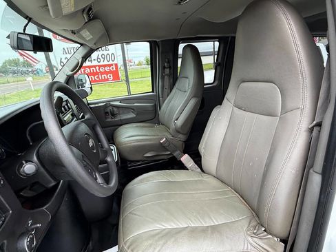 Used 2014 Chevrolet Express 3500 LS image 8