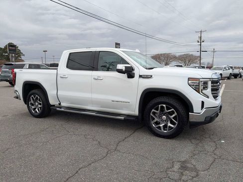 Used 2023 GMC Sierra 1500 SLT w/ SLT Premium Package image 3