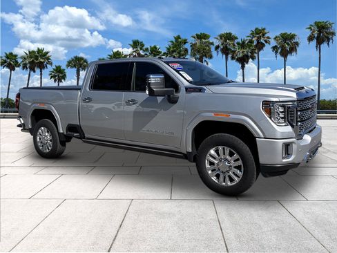 Used 2022 GMC Sierra 2500 Denali w/ Denali Ultimate Package image 2
