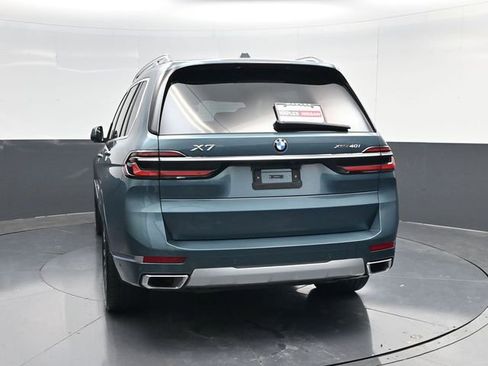 Used 2024 BMW X7 xDrive40i image 4