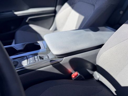 Used 2025 Toyota Camry LE image 19