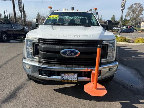 Used 2019 Ford F550 XLT image 3