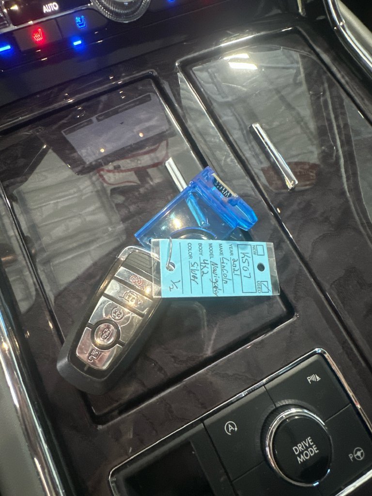 Used 2021 Lincoln Navigator Reserve RWD image 16