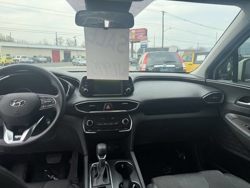 Used 2020 Hyundai Santa Fe SE image 13