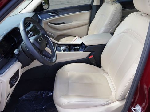 Certified 2022 Jeep Grand Cherokee L Limited AWD/4WD image 15