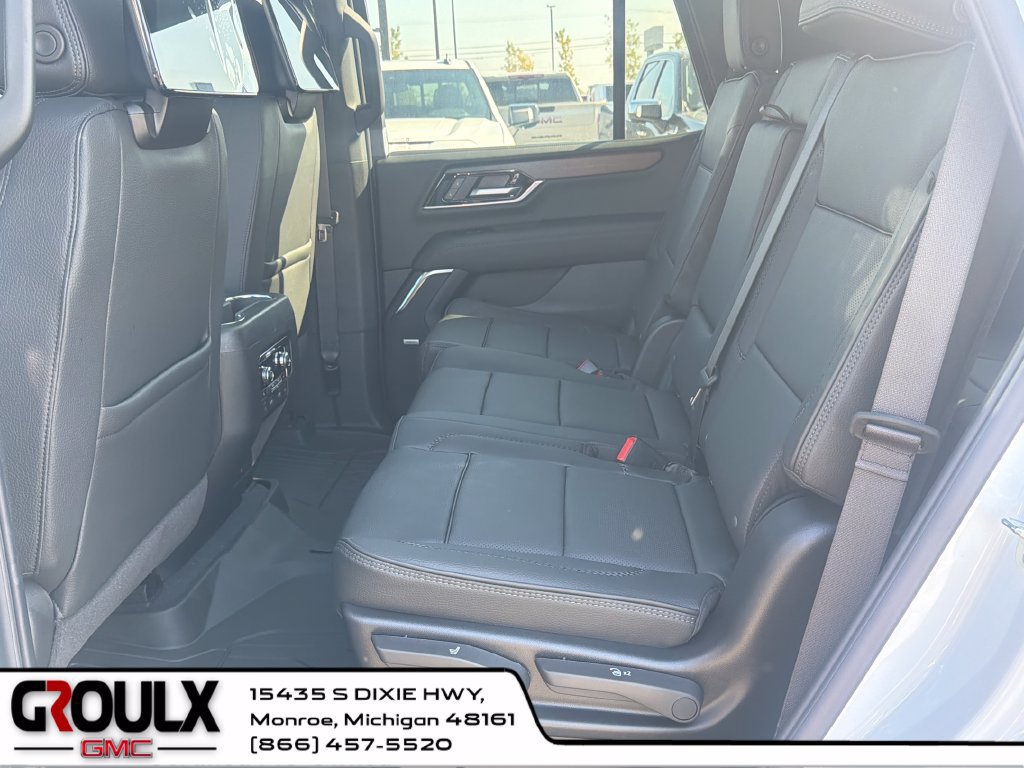 New 2027 GMC Yukon Denali w/ Denali Reserve Package AWD/4WD image 24