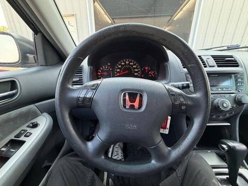 Used 2004 Honda Accord EX image 31