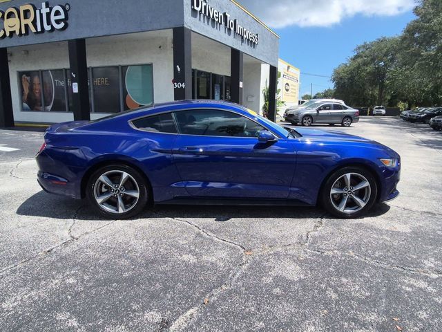 Used 2016 Ford Mustang Coupe w/ Equipment Group 051A RWD image 4