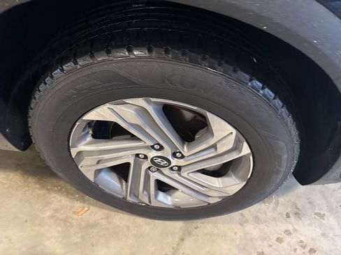 Used 2021 Hyundai Santa Fe SE w/ Cargo Package image 5