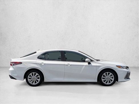 Used 2024 Toyota Camry LE FWD image 4