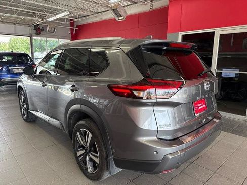 Certified 2025 Nissan Rogue SL AWD/4WD image 5