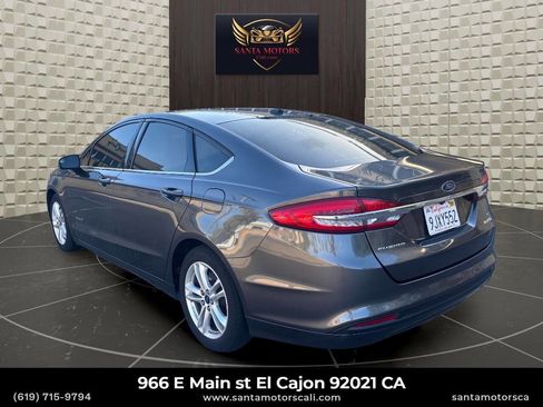 Used 2018 Ford Fusion SE image 7