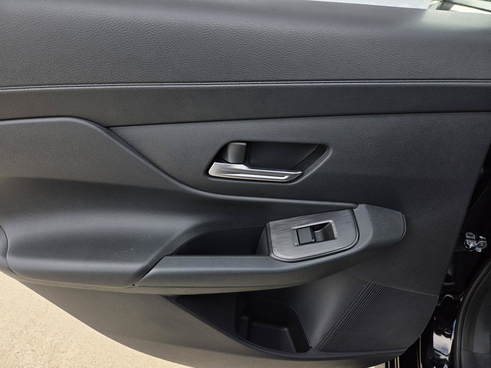 New 2027 Nissan Sentra SR FWD image 11