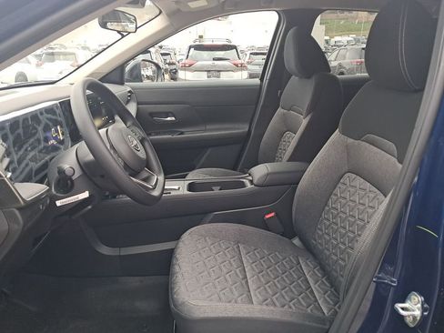 New 2026 Nissan Kicks SV image 10