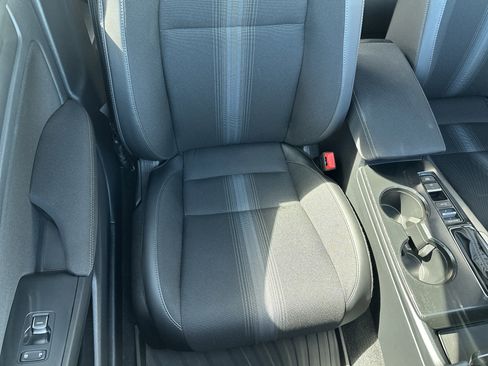 Used 2025 Honda Civic Sport image 9