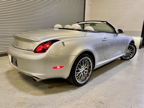 Used 2005 Lexus SC 430 Convertible RWD image 9
