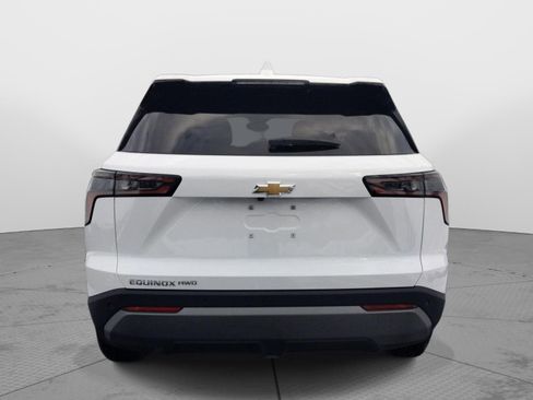 New 2026 Chevrolet Equinox LT w/ Convenience Package II image 6