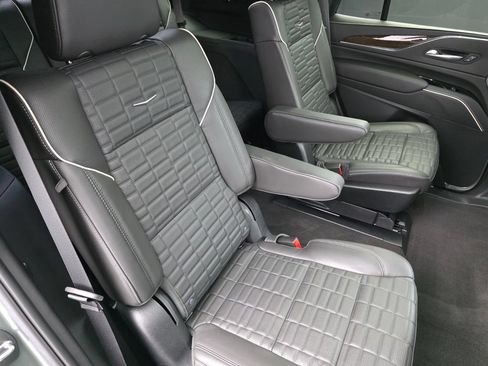 Used 2023 Cadillac Escalade Sport Platinum w/ LPO, ONYX Package AWD/4WD image 30