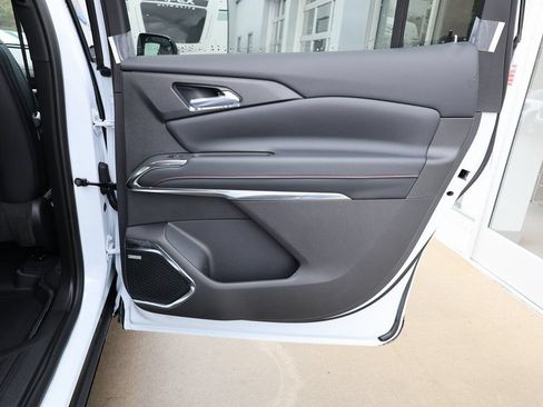 New 2026 Chevrolet Traverse RS FWD image 36