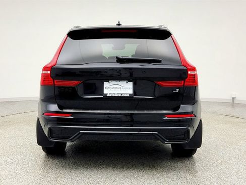 Used 2024 Volvo XC60 T8 Ultimate w/ Protection Package Premier AWD/4WD image 6