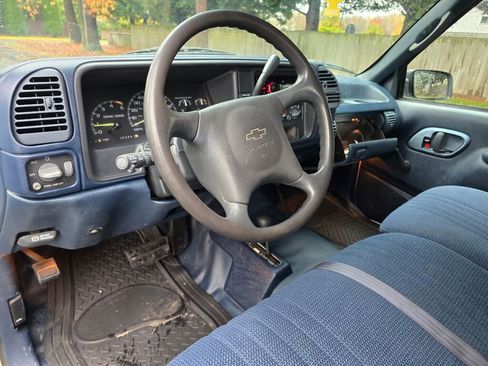 Used 1995 Chevrolet Silverado 2500 4x4 Extended Cab image 30