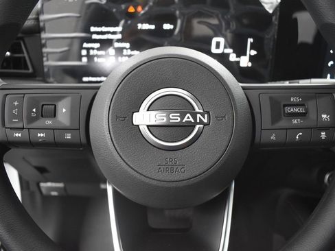 New 2025 Nissan Kicks SV image 29