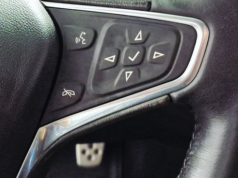 Used 2016 Chevrolet Malibu LT w/ Leather Package FWD image 13