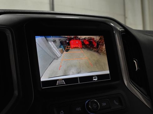 Used 2024 Chevrolet Silverado 1500 Custom image 16