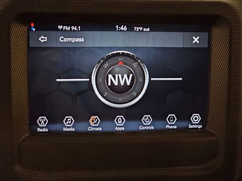 Used 2022 Jeep Gladiator Sport AWD/4WD image 15