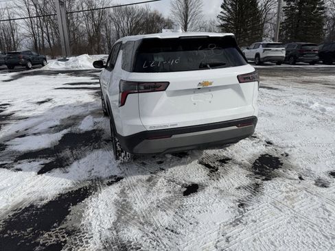 New 2026 Chevrolet Equinox LT w/ Convenience Package II image 5