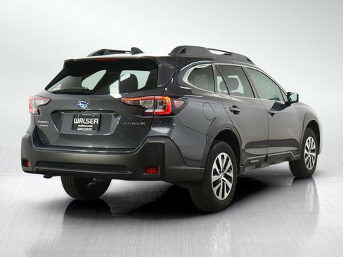 Used 2024 Subaru Outback Premium AWD/4WD image 5